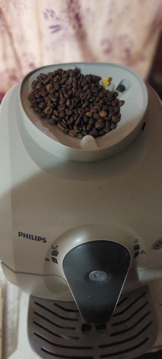 Кавоварка PHILIPS, 1400w, Румунія
PHILIPS NL92U6AD~4 Dractten
TYPE: HD
