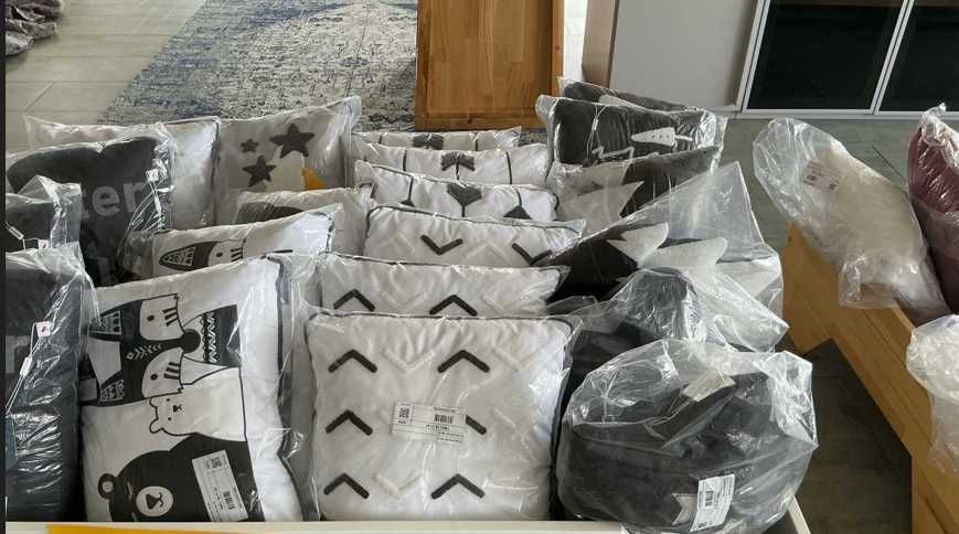 Outlet meblowy - Łóżka, szafy, biurka, toaletki, meble dziecięce