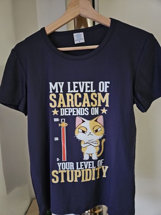 Várias T-shirts novas tamanho S