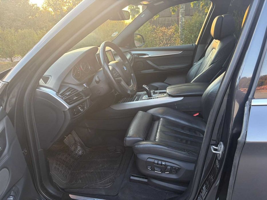 BMW X5 2.5D xDrive 7 Lugares Pack M