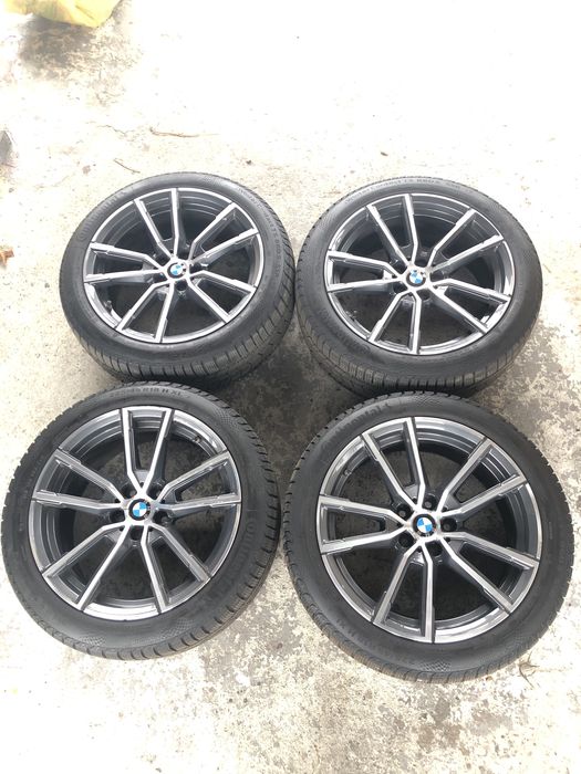 Opony zimowe z felgami BMW G20 225/45 18