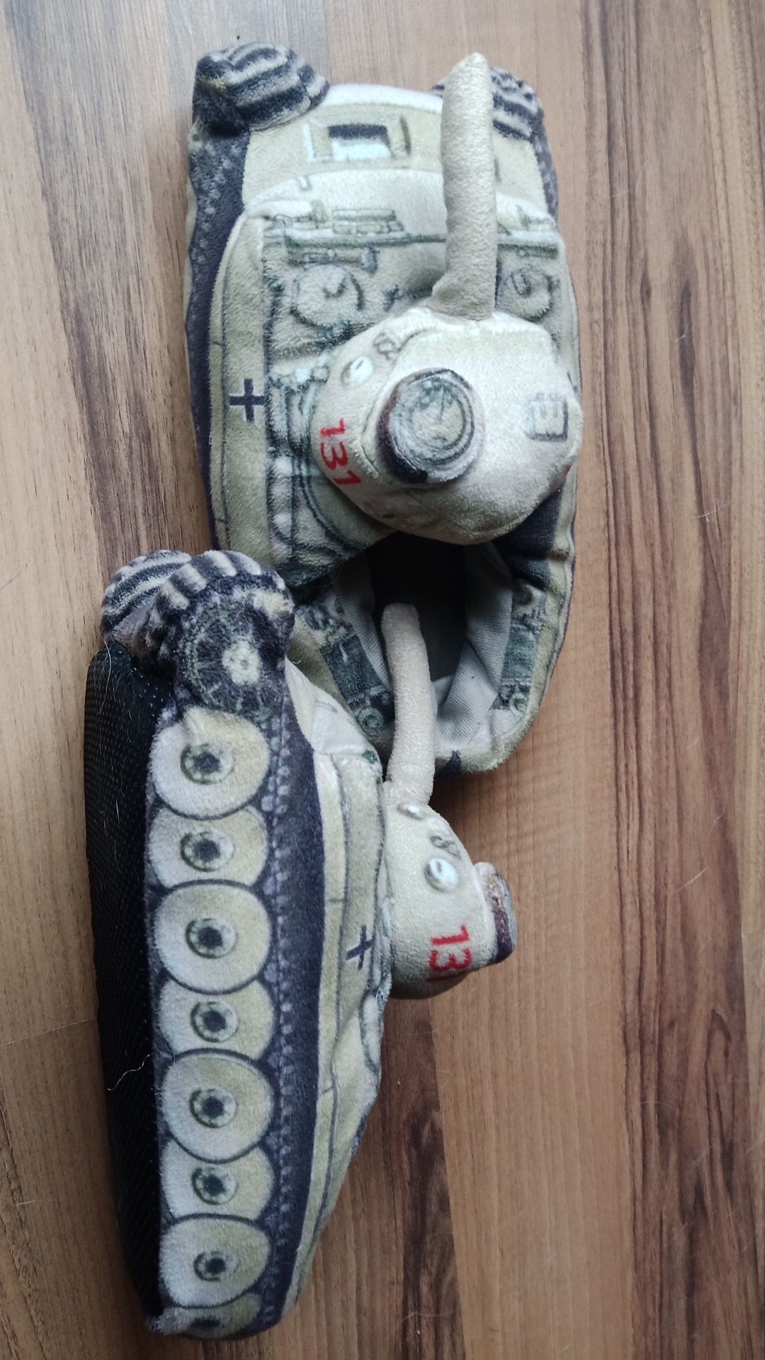 Papucie zimowe czołgi kapcie