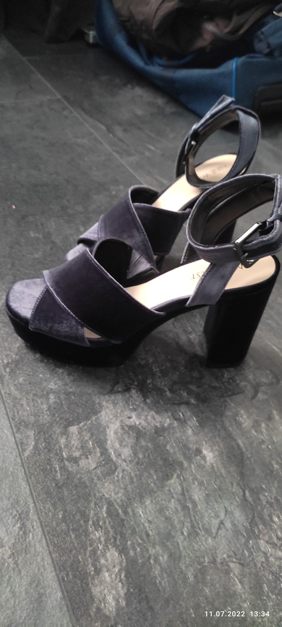 Босоножки Nine West 7.5 US наш 38