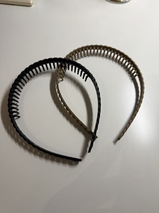 Dwie nowe opaski do włosów - beż i czarny