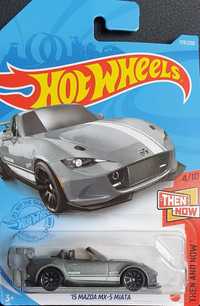 Hot Wheels '15 Mazda MX-5 Miata