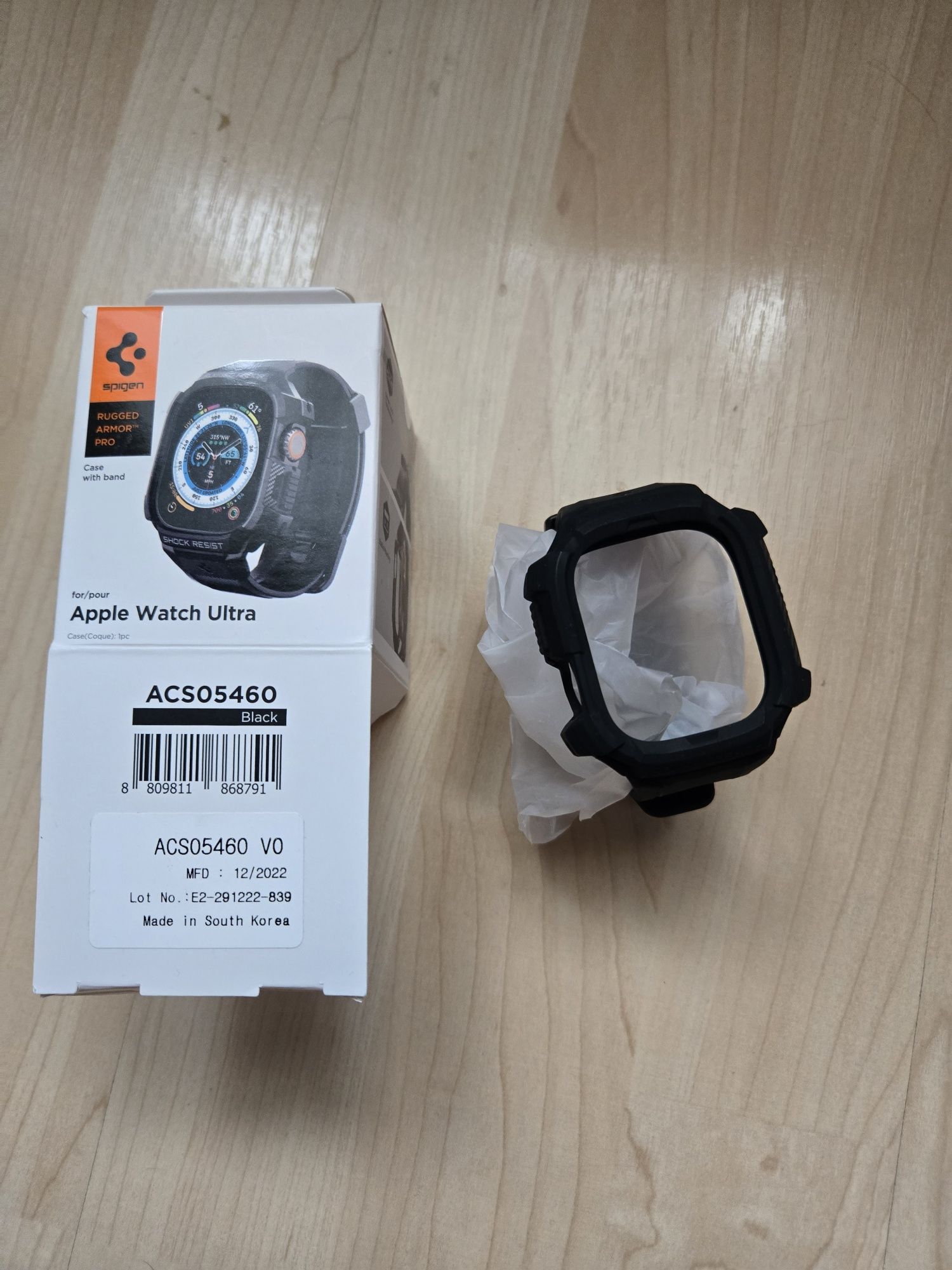 Spigen Rugged Armor Pro case with band for Apple Watch Ultra