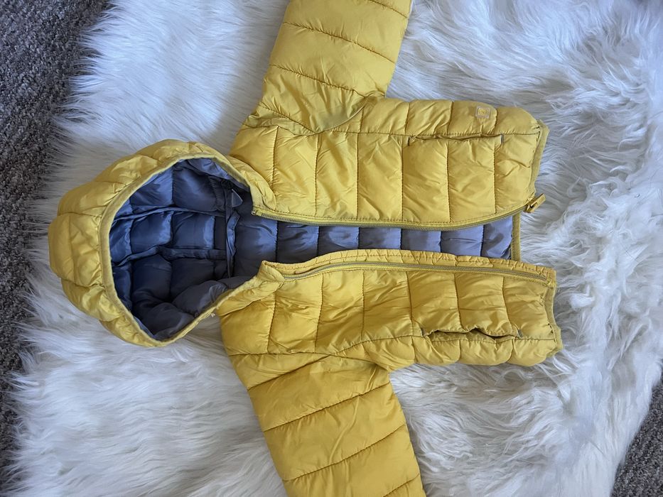 Куртка демісезонна жовта 74 см з капюшоном