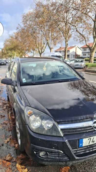 Alugo Opel Astra 70 euros / semana