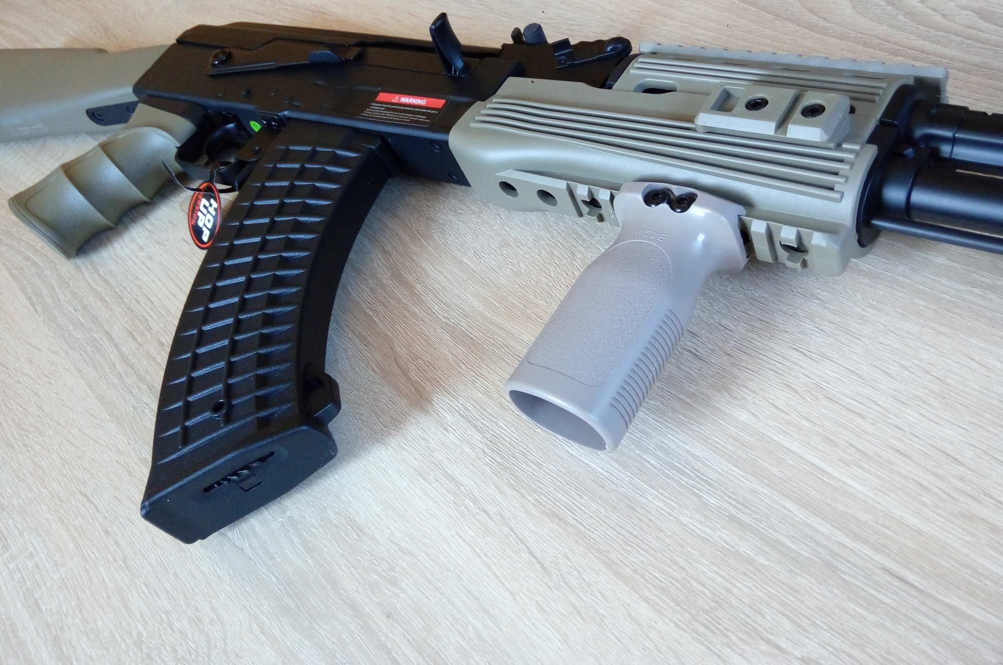 Игрушечный автомат Калашникова АК 47 Tactical AEG, детский на пульках