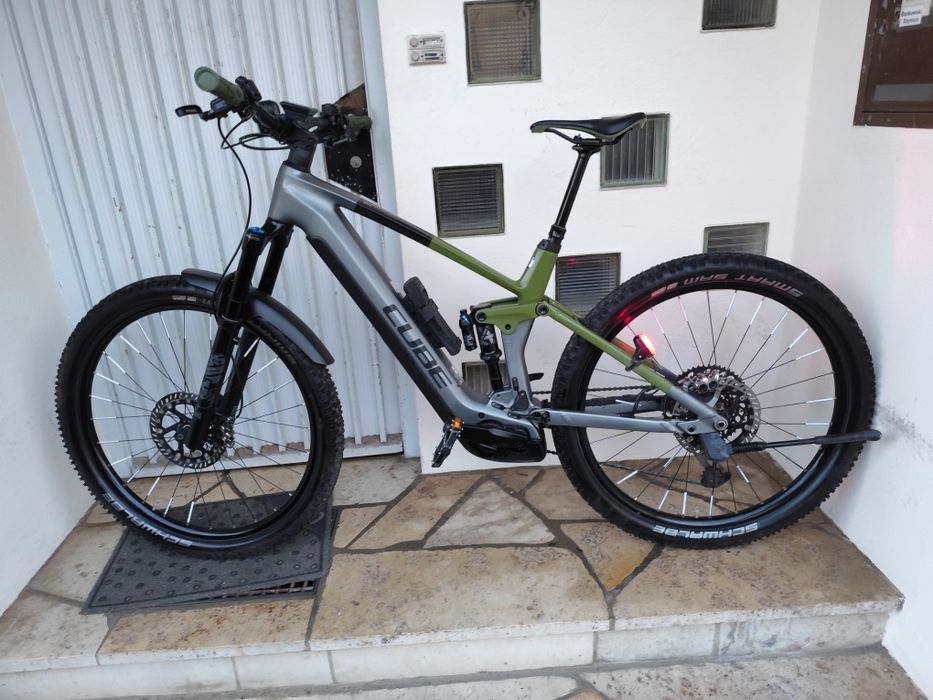 Cube Stereo Hybrid 140 TM Rama L 750 Bateria