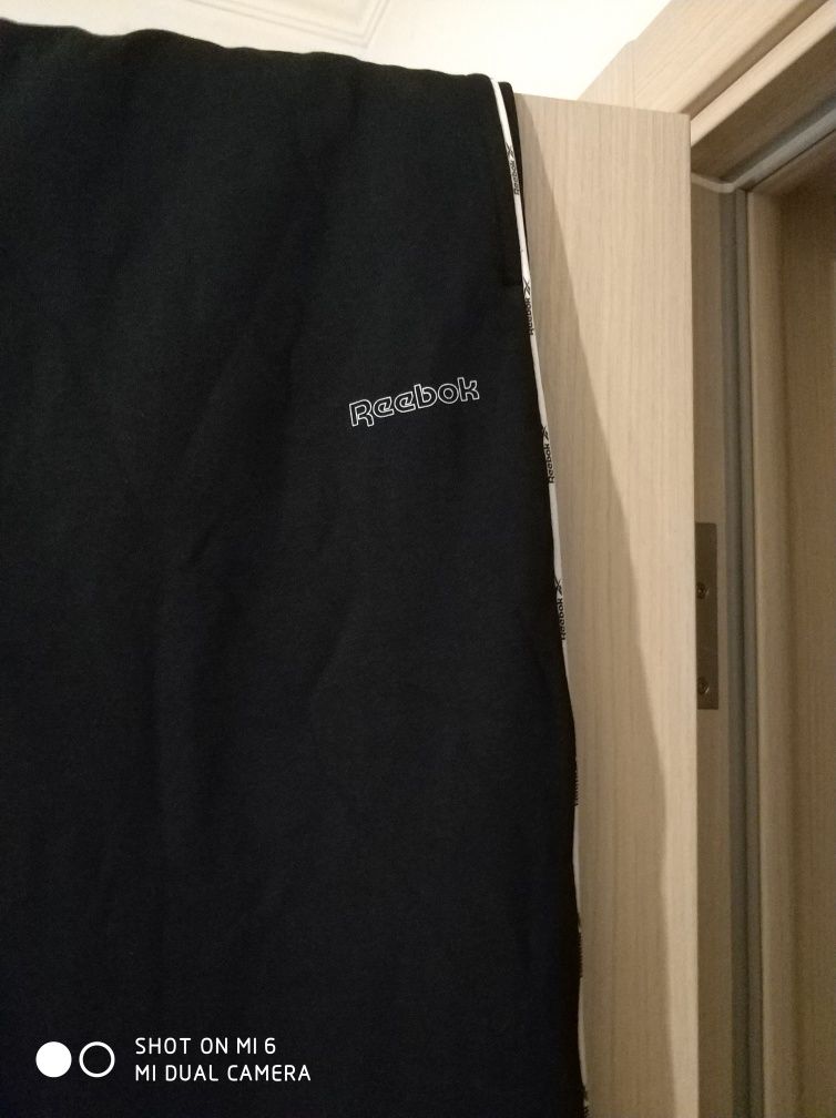 Спортивні штани reebok