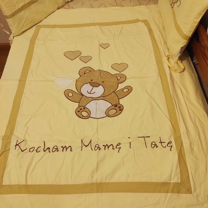 Komplet pościeli: kołdra, poduszka, poszewki, prześcieradło z gumką