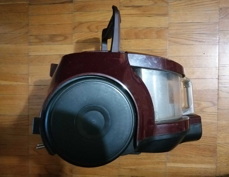 Пылесос"Samsung Turbo"(без мешка)