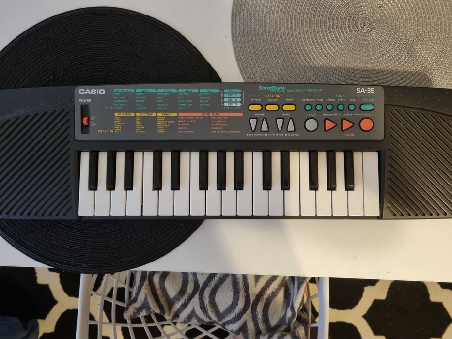 Casio Sa-35 keyboard
