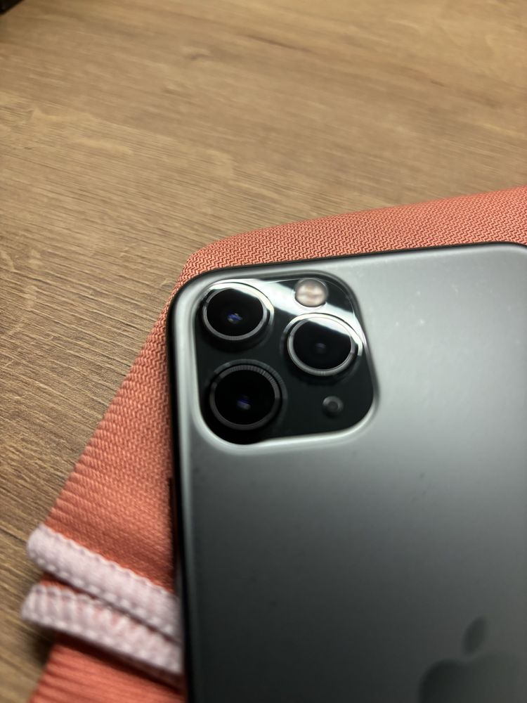 Iphone 11 pro Midnight Green