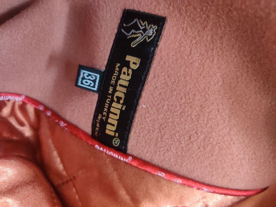 Пальто женское.Цвет пудровый. Почти новое й