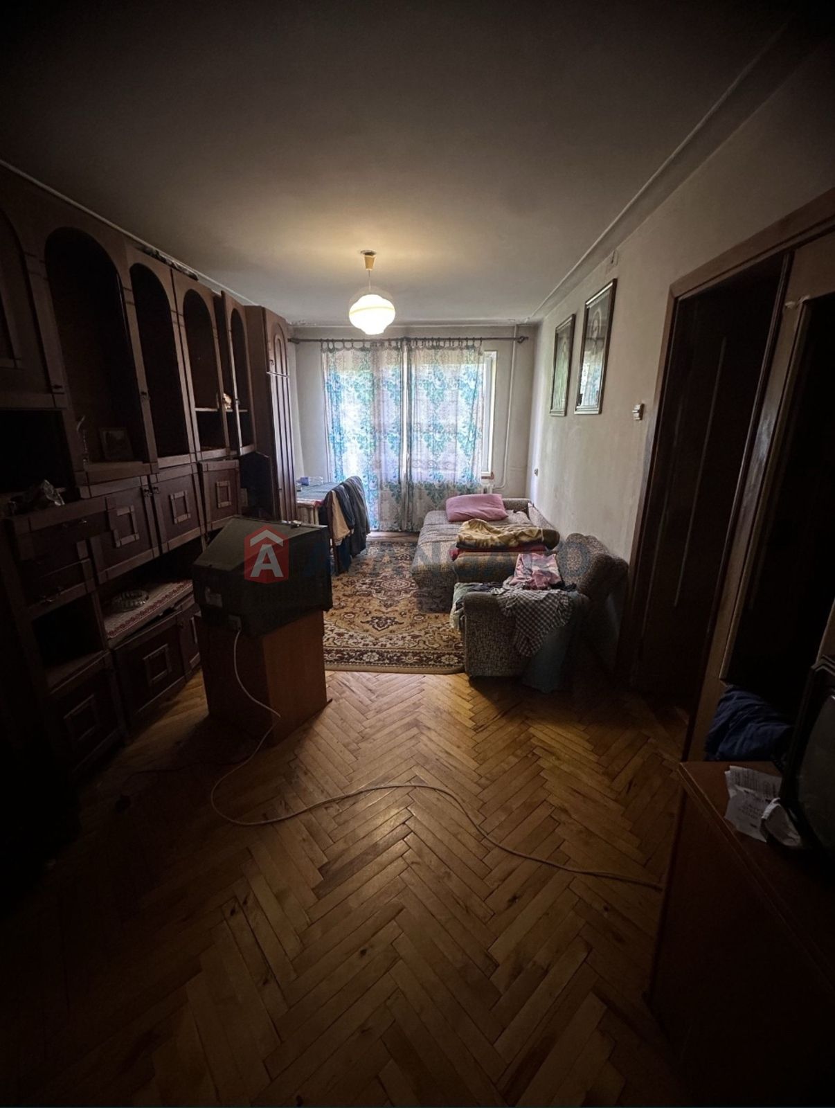 Продаж 3 кімнатної квартири на Науковій