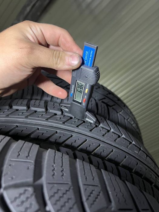 Автошини зимові MICHELIN 155/70/13 (2шт)Колеса,Гума,Скати, Шини)