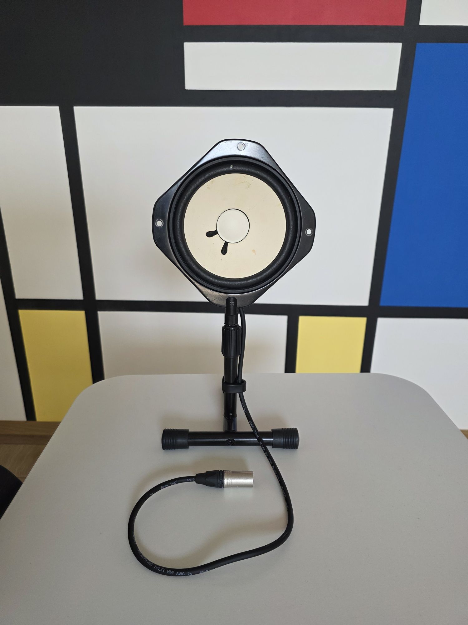 Yamaha Subkick NS10 - oryginalny mikrofon do subbasu, perkusji