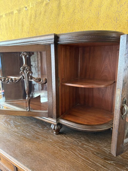 Sprzedam piękny dębowy kredens po renowacji