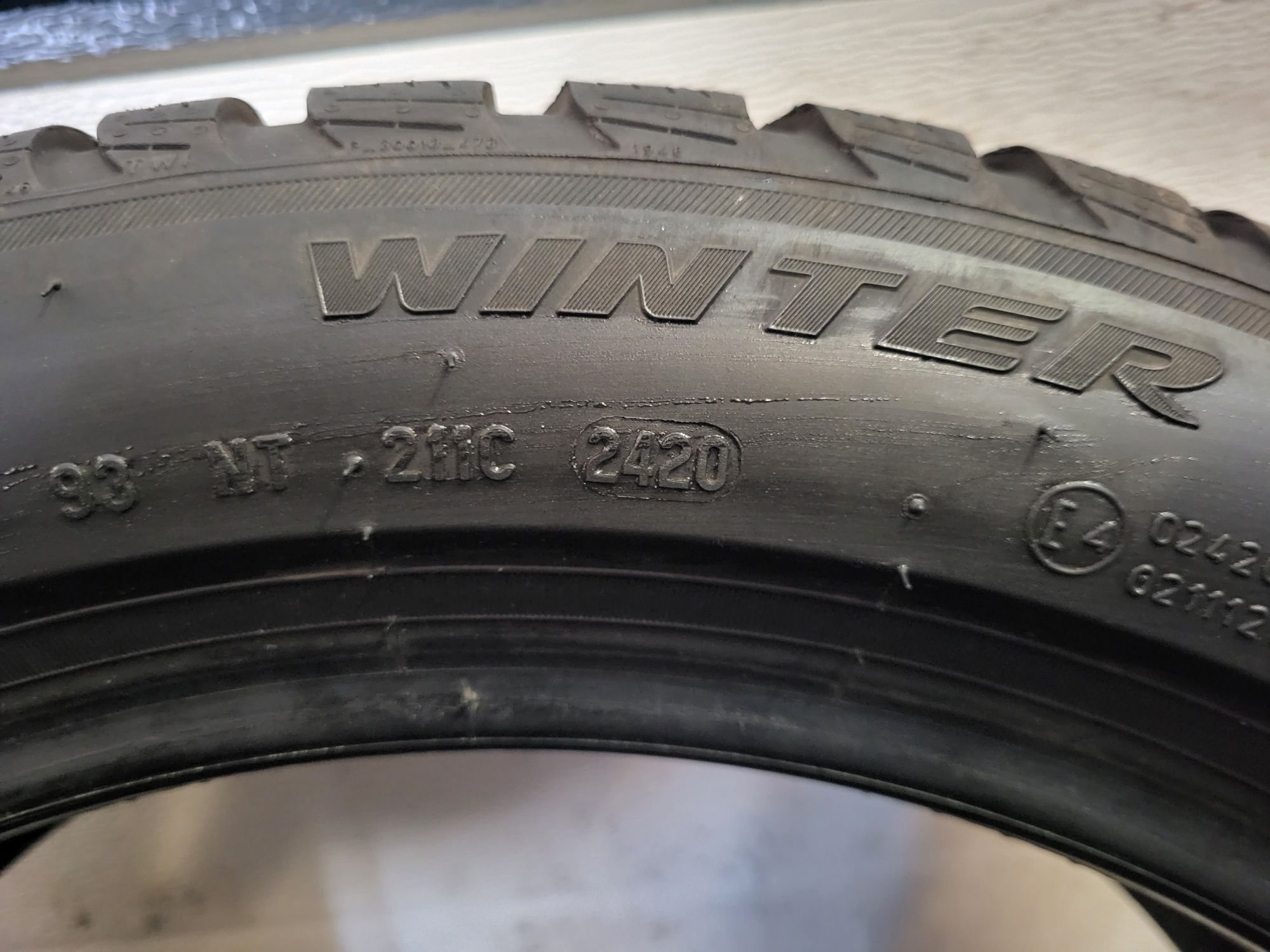 Opony Pirelli Sottozero3 205 50 R17 20 rok 7.8mm bieżnik Para