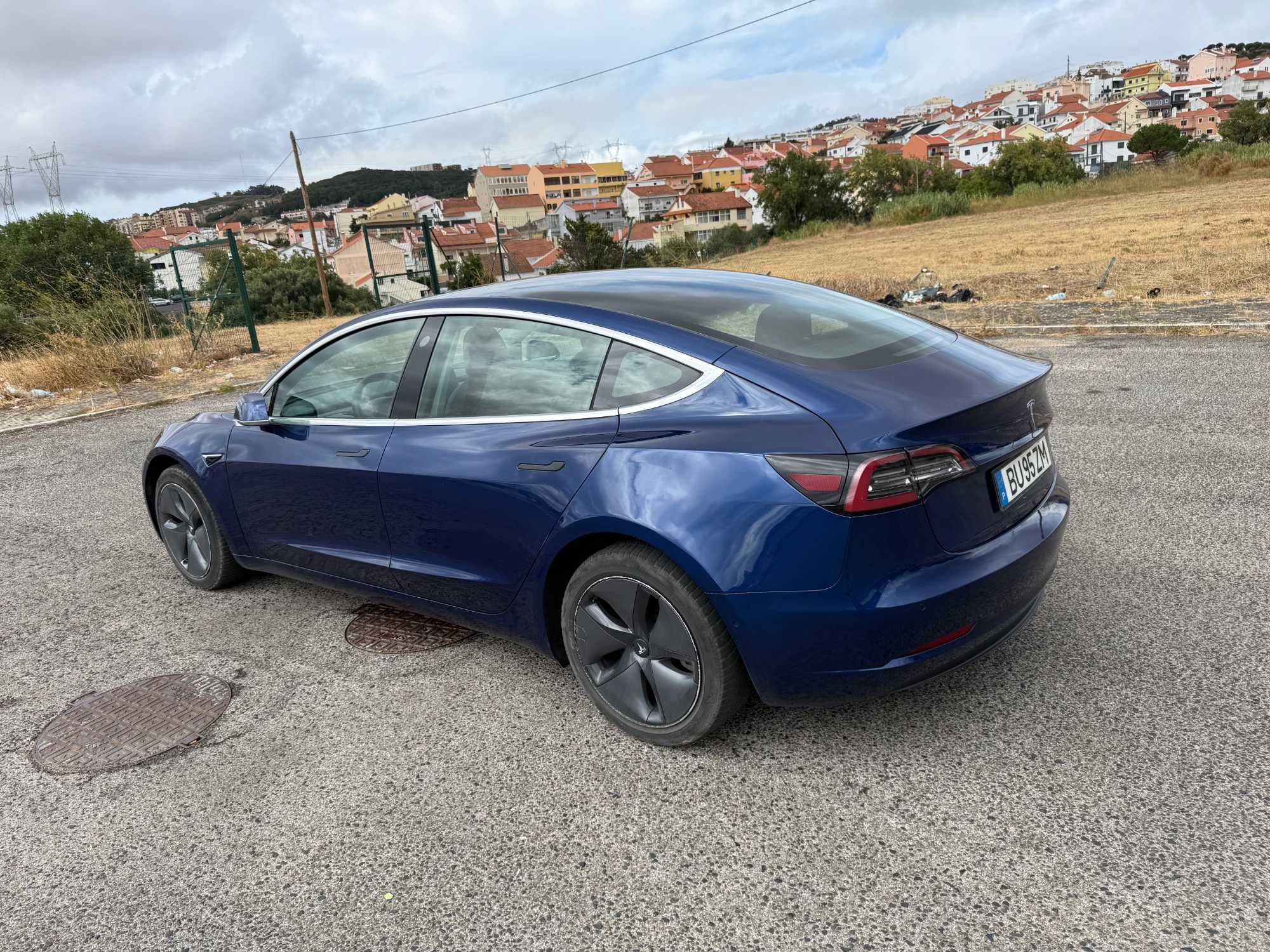 Tesla Model 3 Standard Range Plus - IVA dedutível para empresas