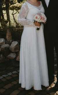 Suknia ślubna cała koronkowa długi rękaw z wycięciem na plecach