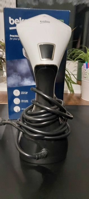 Jak nowa parownica do ubrań steamer wysoka moc