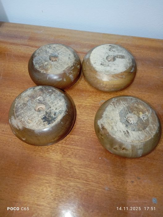 Nóżki meblowe xxxx