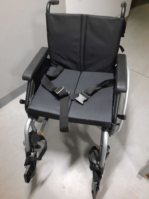 Wózek inwalidzki Meyra EUROCHAIR 2 – Model 2.750, rozmiar 48 cm – NOWY