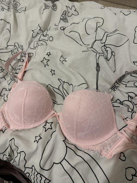 Victoria’s Secret biustonosz push-up koronkowy 34B 75B shine strap