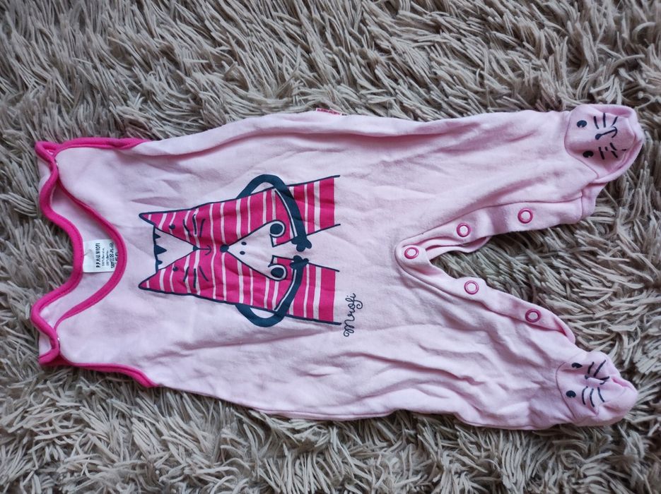 Kombinezon niemowlęcy