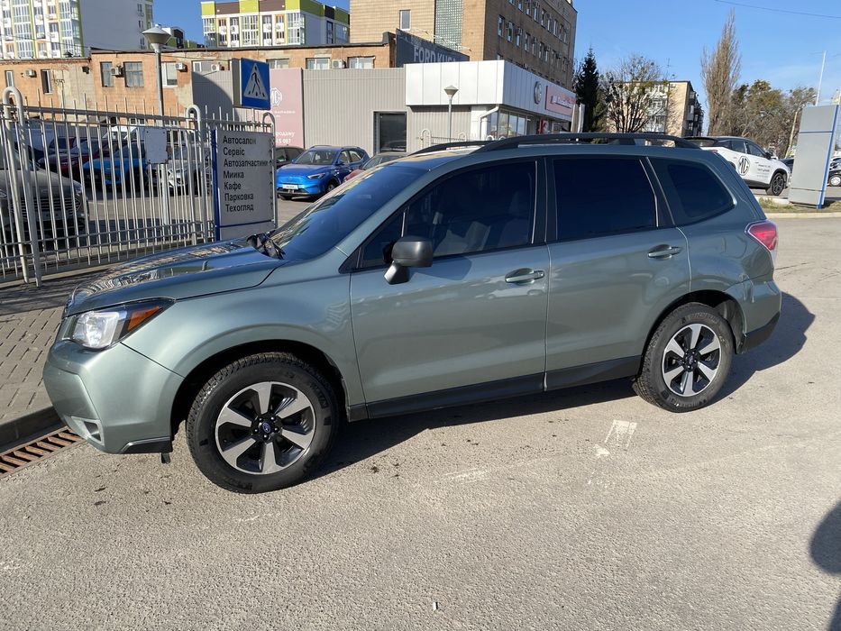 Субару Форестер 2017