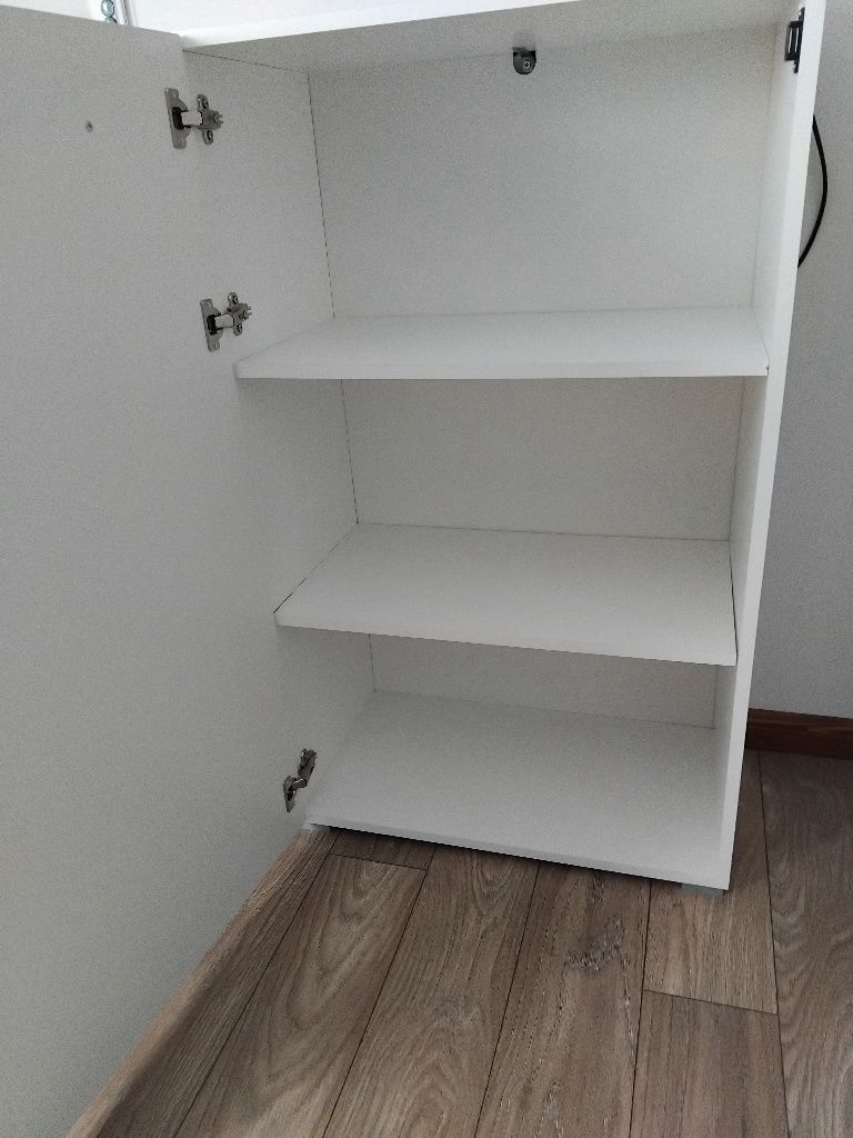 Zestaw mebli wolnostojących -jak nowe