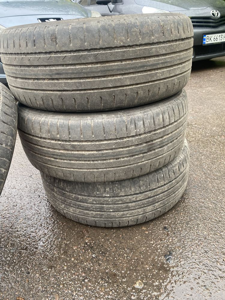 Продам резину 205/55 R16