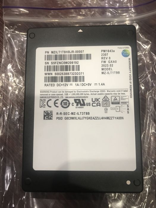 Продам SSD-накопитель 2.5" SAS 1.92TB Samsung PM1643a OEM