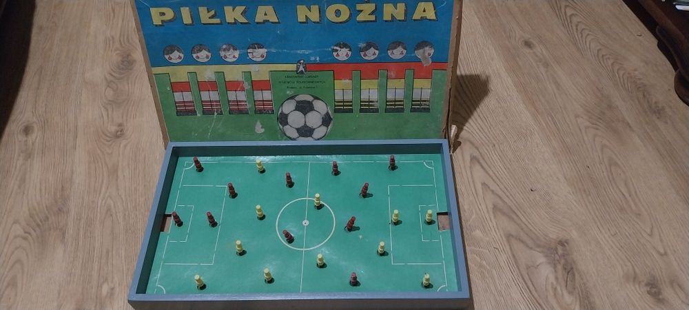 Piłka Nożna zabawka PRL Piłkarzyki