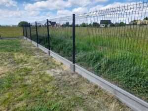 Ogrodzenie panelowe 173cm 4mm grafit z podmurówką