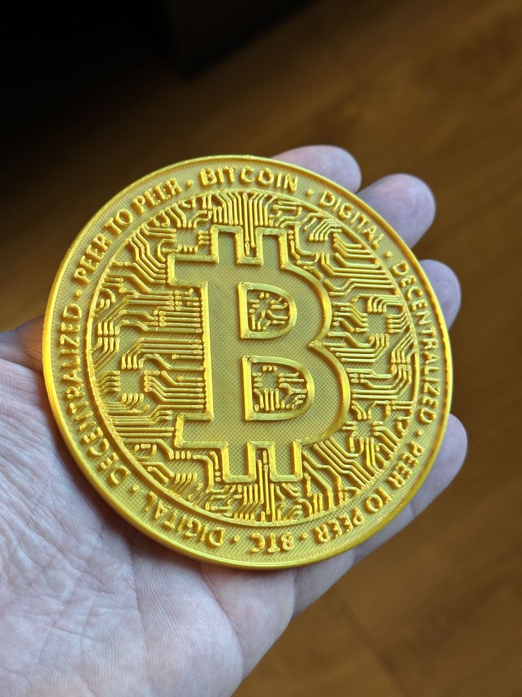 Zestaw 4 podkładek pod kubek druk 3d w kolorze złotym z logo bitcoina