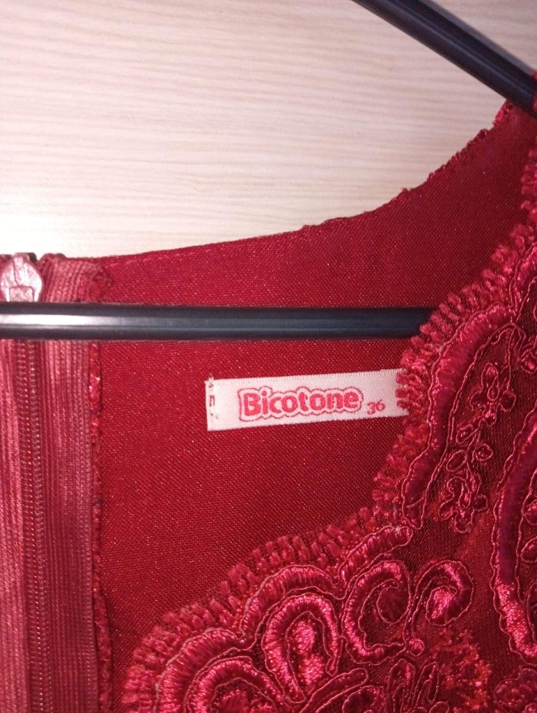Bordowa sukienka roz.36