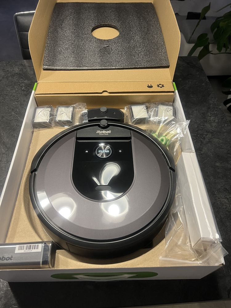 Do sprzedania Robot Roomba I7