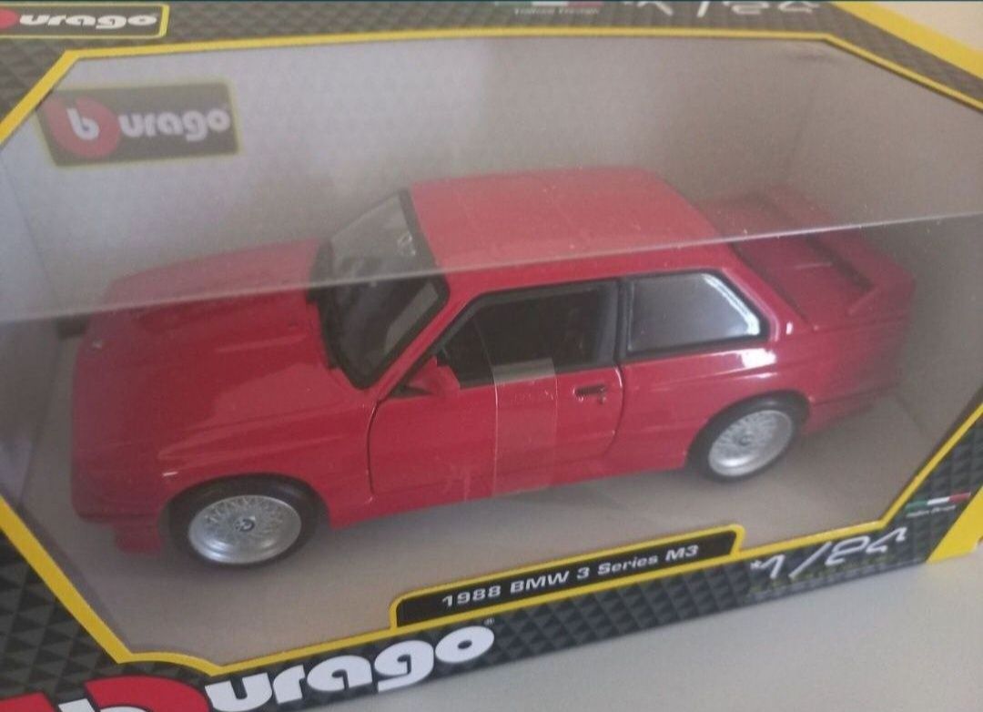 Bburago BMW M3 (E30), skala 1:24