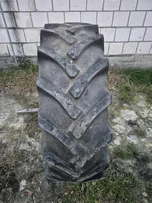 Opona rolnicza 14.9-28 Vredestein 1szt