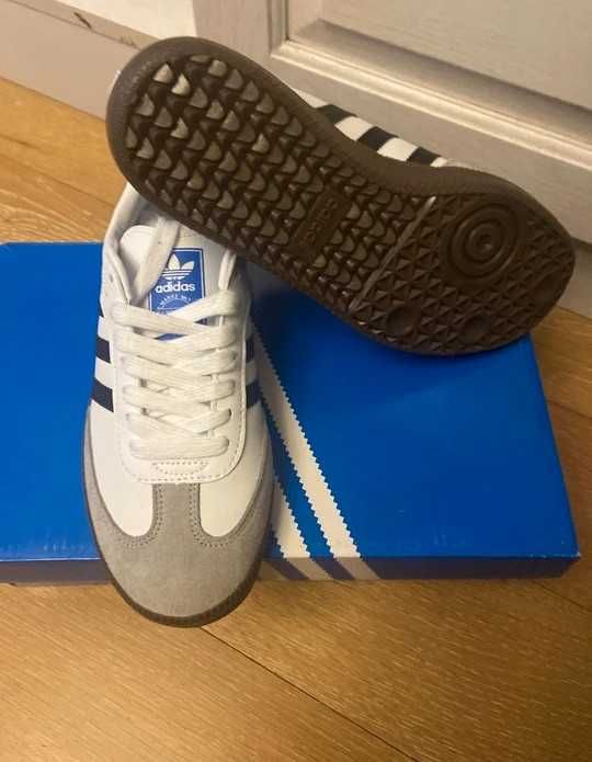 B75806\Nowe*SamDamskieadidas BiałyUnisexTrampki 39