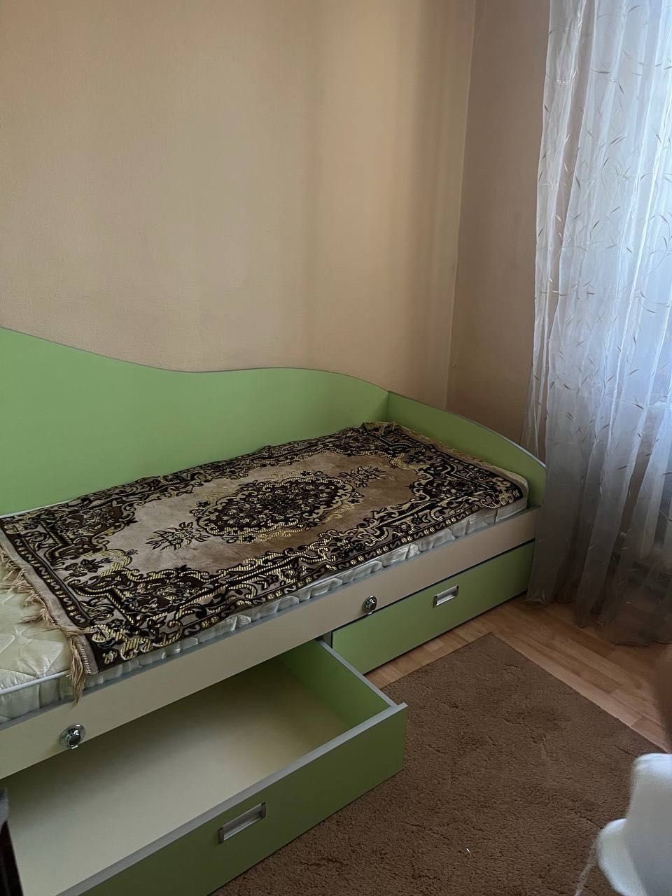 Квартира  на довгострокову оренду