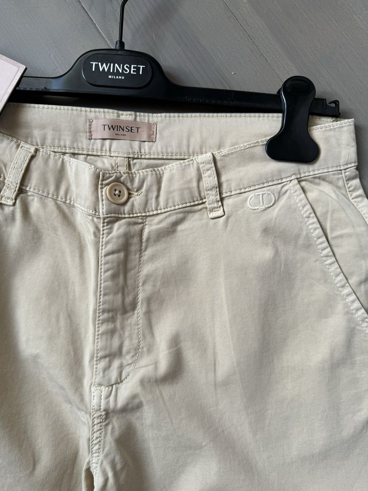 Комплект twin-set брюки и футболка
