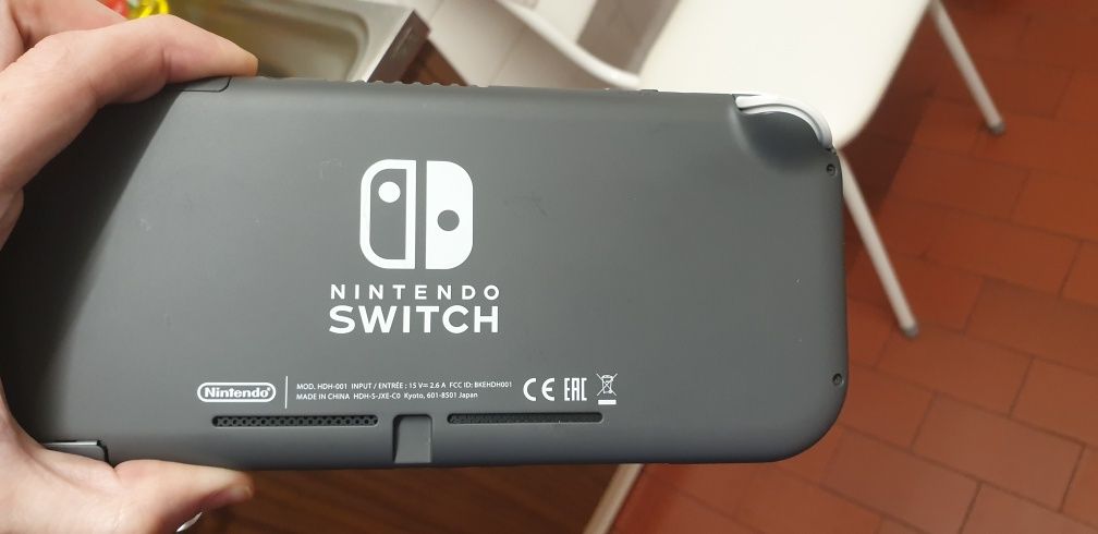 Nintendo switch lite desbloqueada