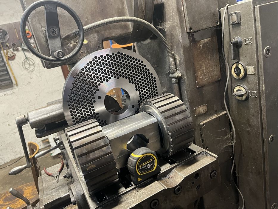 PELECIARKA WOM 300mm / 22kw / 6mm