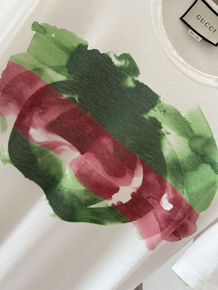 Футболка Gucci (оригинал). Читайте описание. Размер M (48/50)