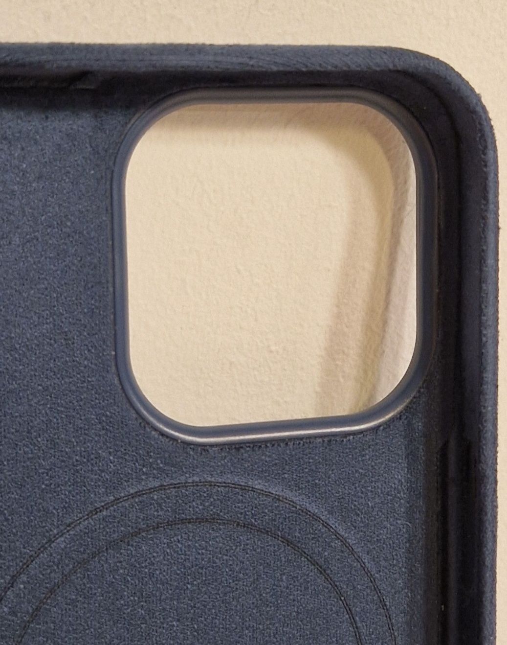 Alcane Magsafe Case do Iphone 16 Pro Granatowy